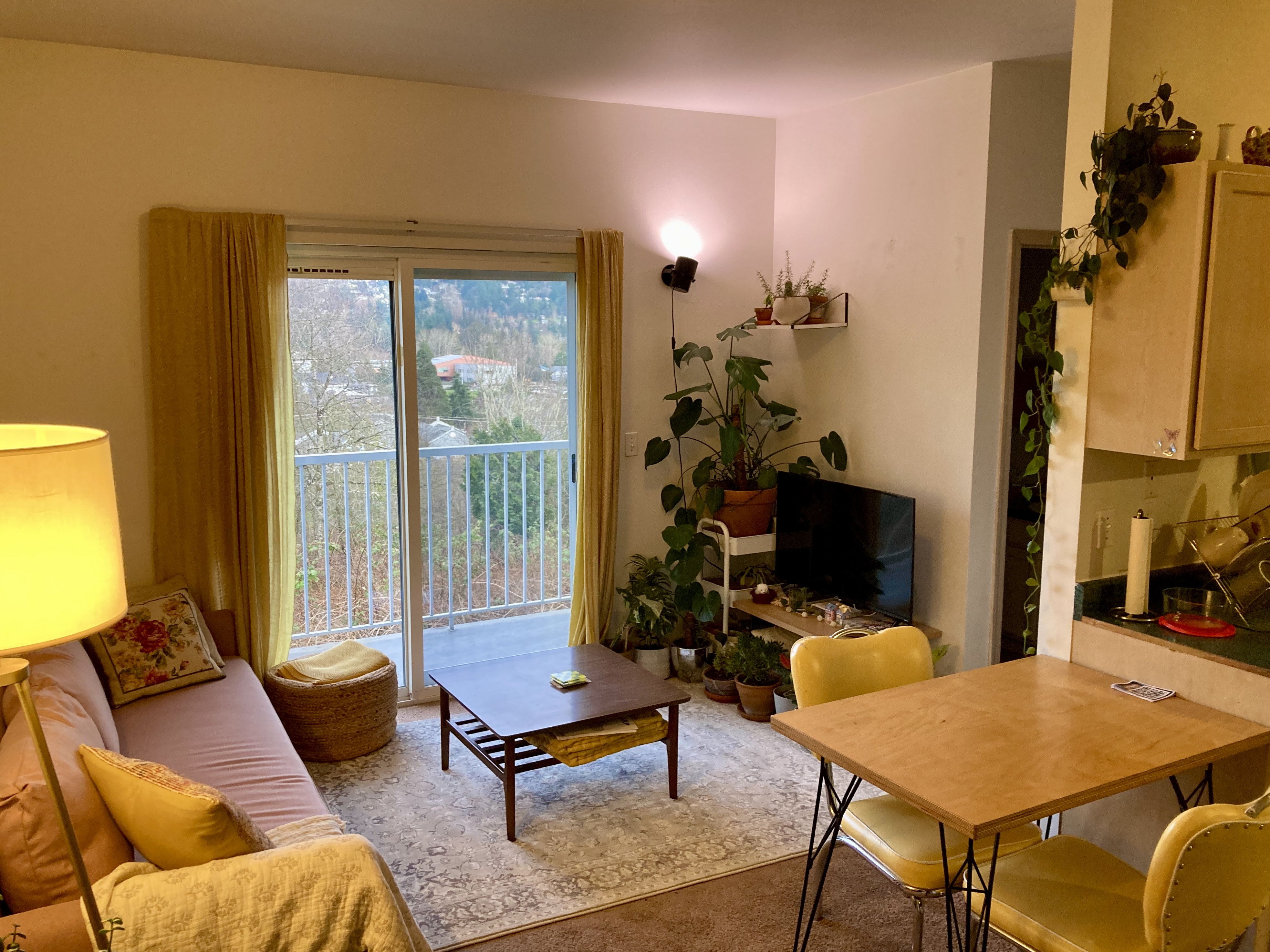 Full living room